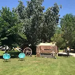 Les Robinsonades Ośrodek wypoczynkowy *