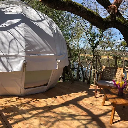 Les Robinsonades Resort
