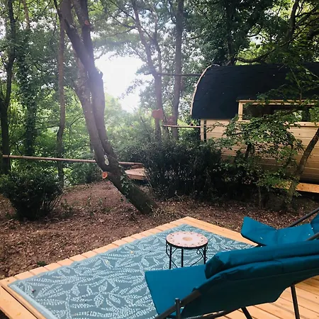 Les Robinsonades Resort